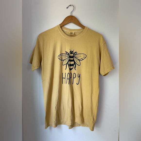 Comfort Colors Tops - Comfort Colors Mustard Yellow Bee Happy Graphic T-Shirt. Women’s Size Medium